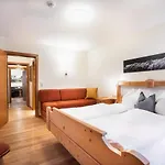 Hochlega Appartement *